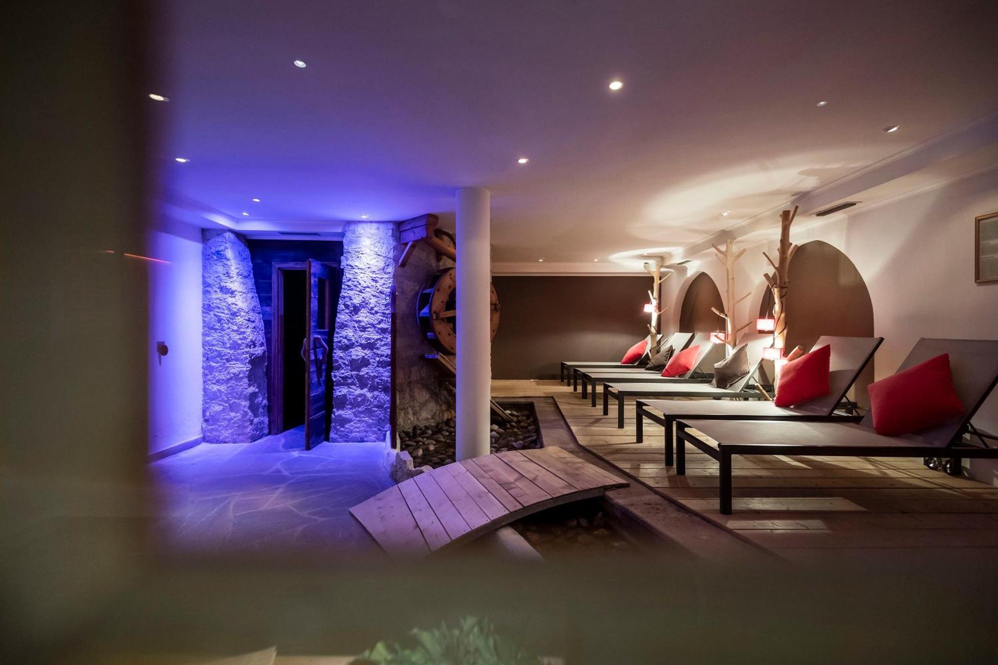 Hotel Acadia - Adults Mountain Home Selva di Val Gardena Zewnętrze zdjęcie